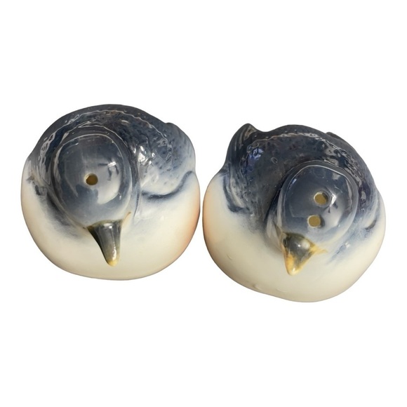 VINTAGE BLUE BIRD SALT AND PEPPER S&P SHAKERS BONE CHINA ARDALT MADE IN TAIWAN - Picture 6 of 13